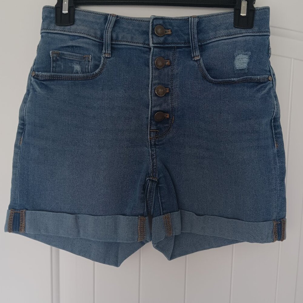 Ladies Nine West denim shorts
